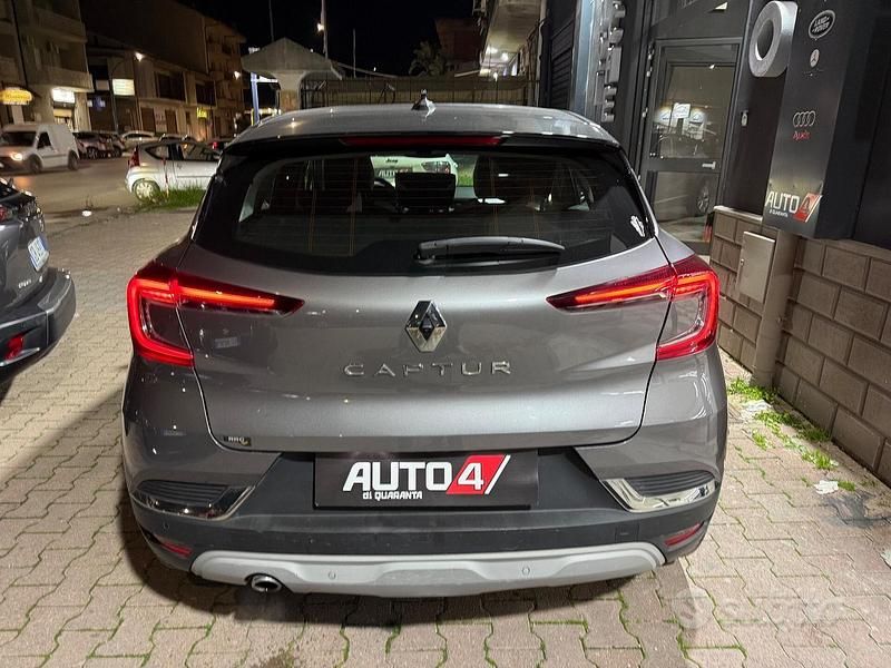 Usata Renault Captur Intens 115 CV (84 kW) 2020 Grigio SUV