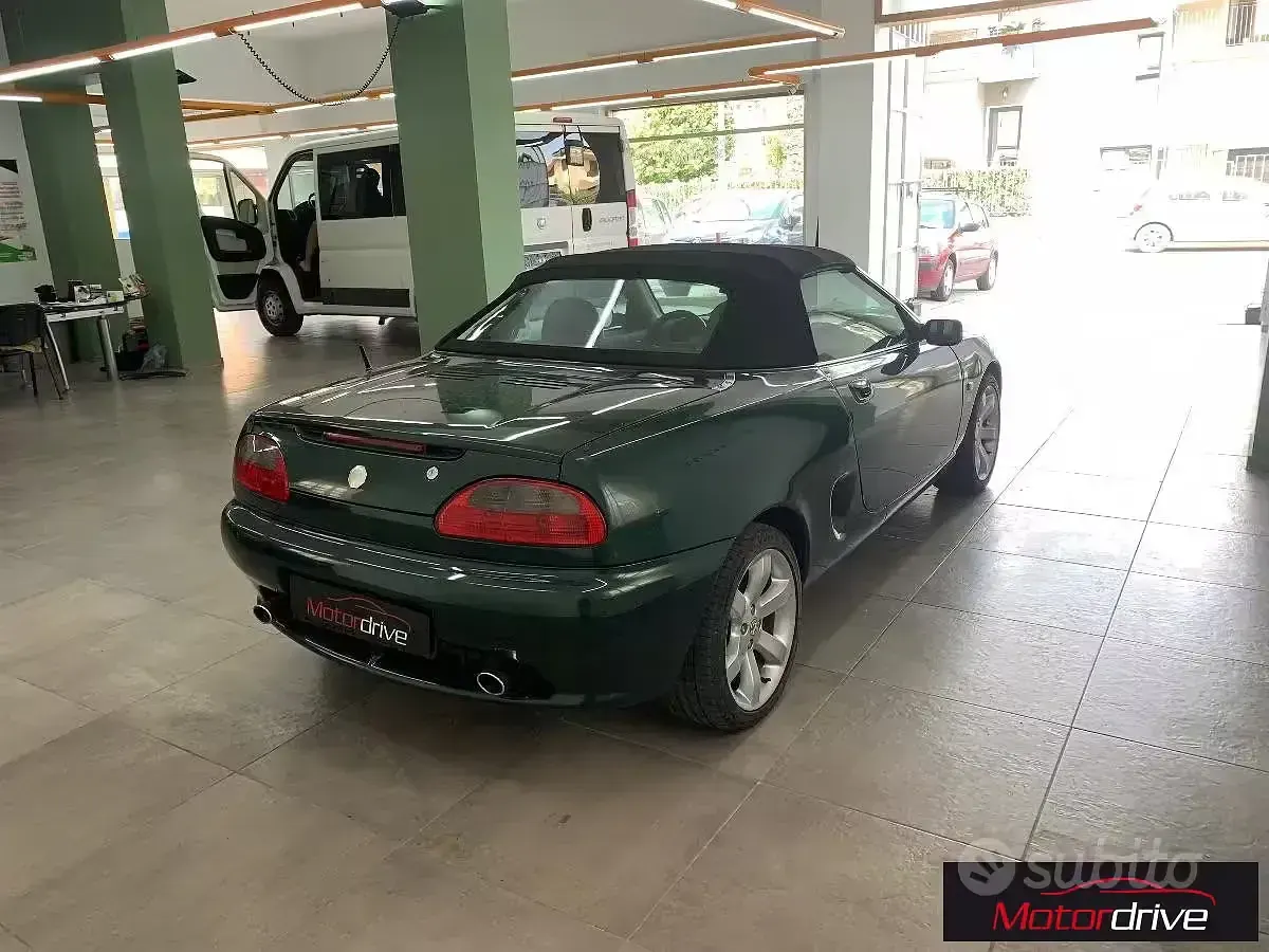 Usata MG F 145 CV (106 kW) 2002 Verde Cabrio