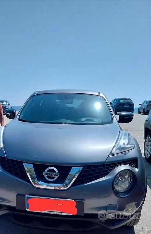 Usata Nissan Juke 110 CV (80 kW) 2015 Grigio SUV