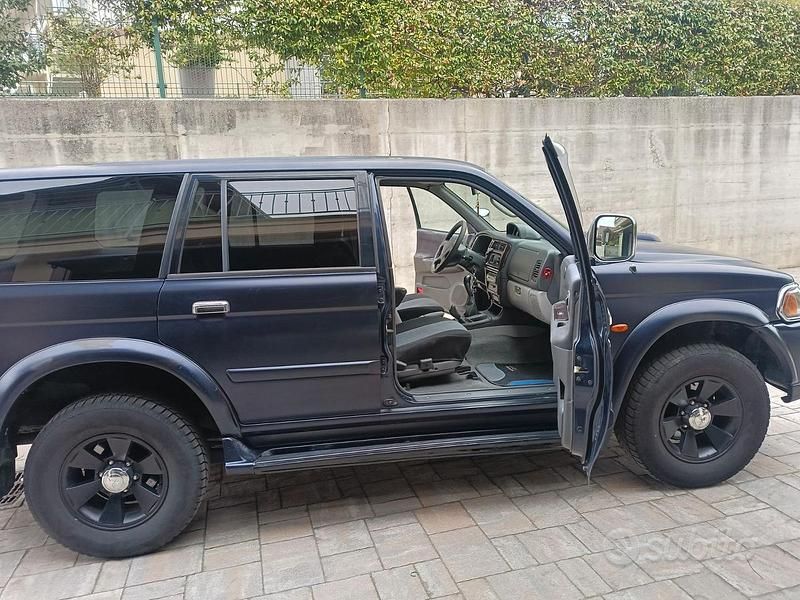 Usata Mitsubishi Pajero Sport 2004 Blu SUV