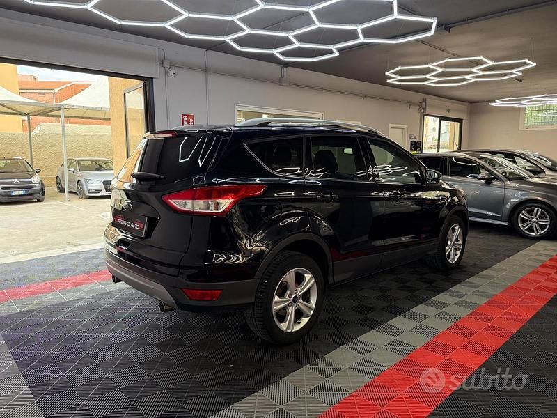 Occasion Ford Kuga 120 ch (88 kW) 2016 Noir SUV