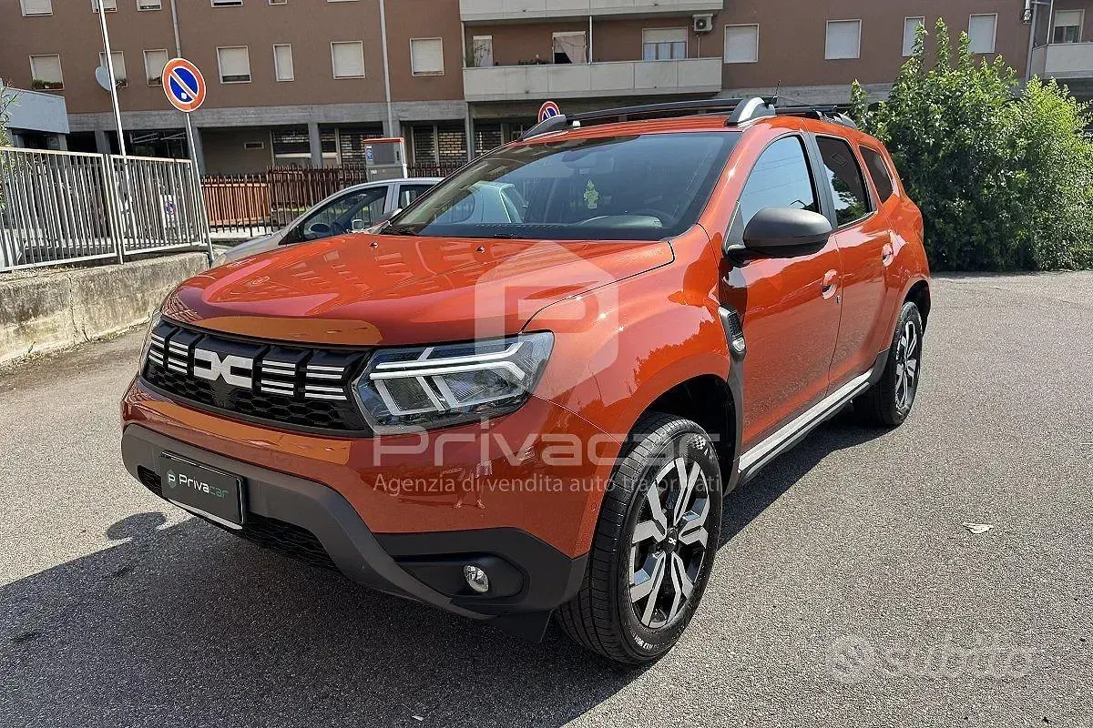 Usata Dacia Duster Journey 101 CV (74 kW) 2023 Arancione SUV