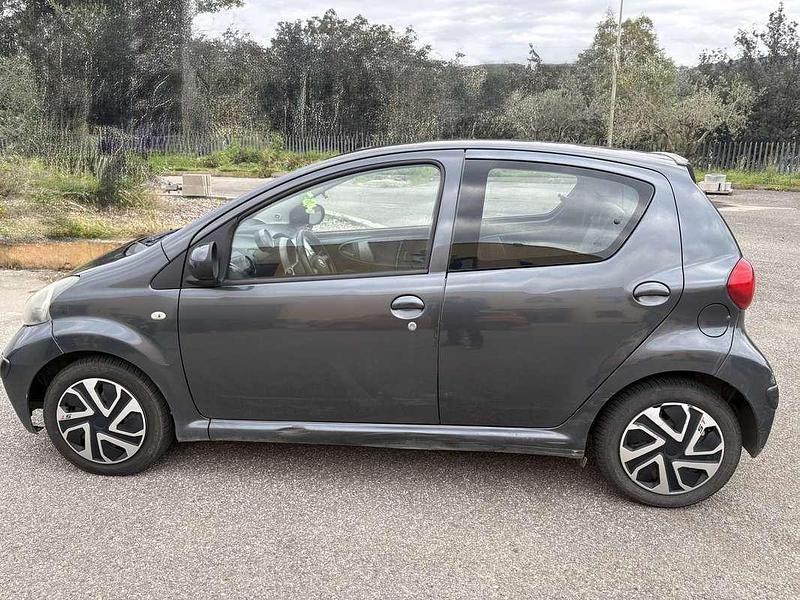 Usata Toyota Aygo 68 CV (50 kW) 2006 Utilitaria