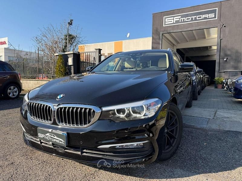 Usata BMW 520 Luxury Line 190 CV (139 kW) 2017 Nero Station wagon