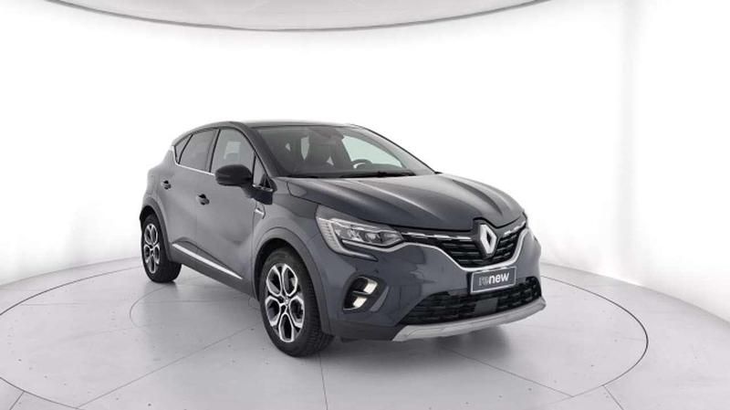 Usata Renault Captur Techno 92 CV (67 kW) 2023 Blu marine SUV