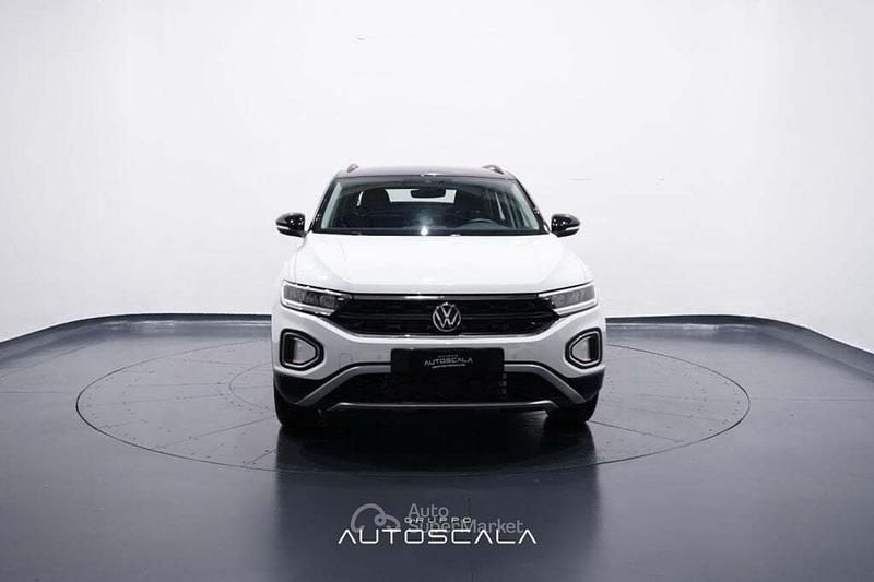 Usata VW T-Roc Life 150 CV (110 kW) 2024 Bianco SUV