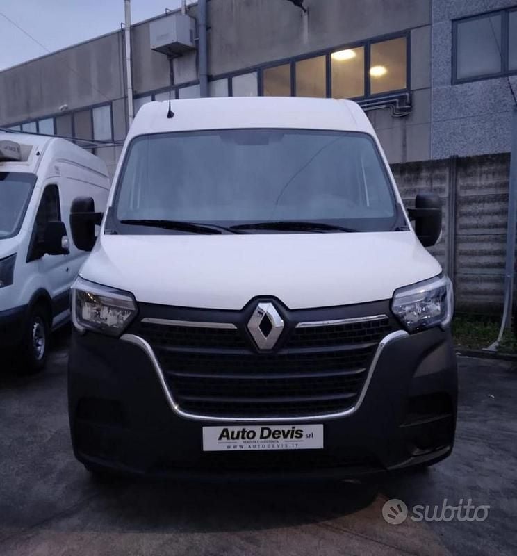 Usata Renault Master 135 CV (99 kW) 2023 Bianco Monovolume