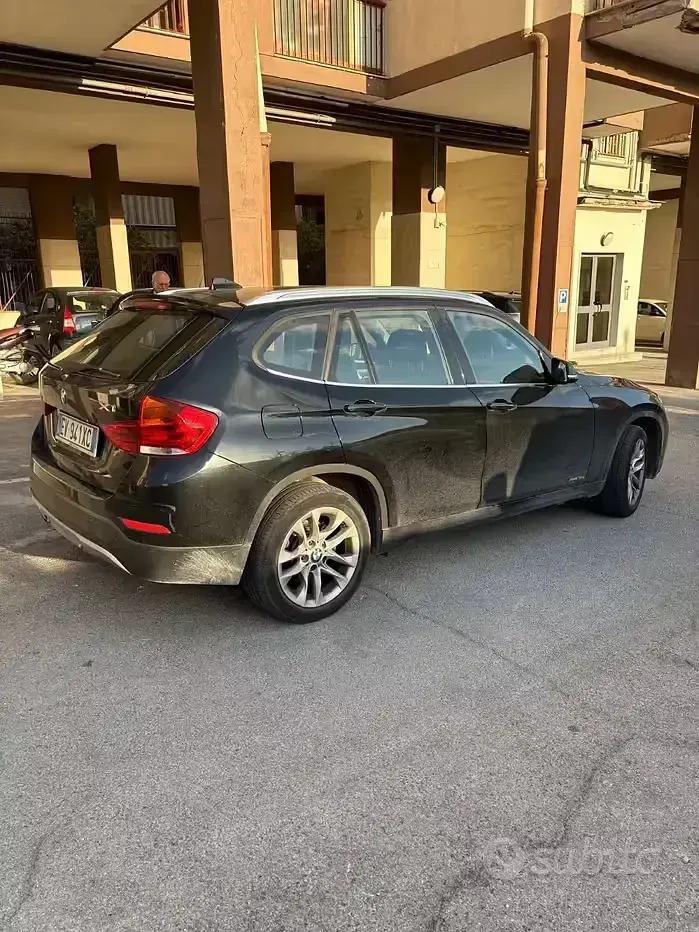 Usata BMW X1 143 CV (105 kW) 2014 Nero SUV