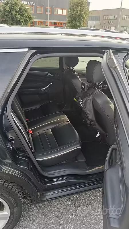 Usata Ford Mondeo 163 CV (119 kW) 2012 Nero Station wagon