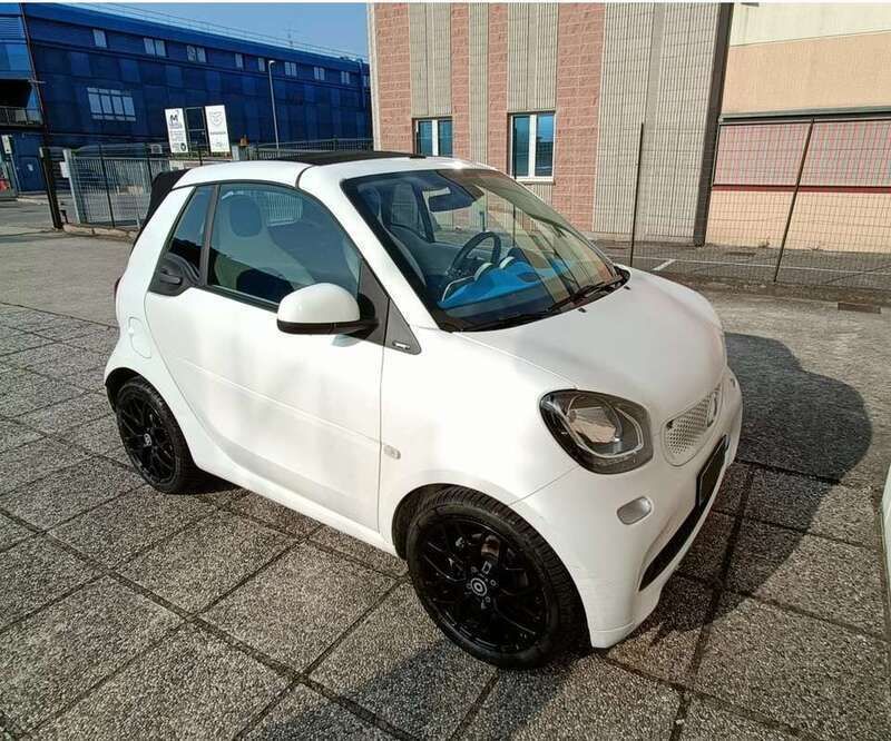 Bianco Usata 2017 Smart ForTwo Cabrio Proxy Cabrio | 12.500 € (Super prezzo) - Immagine 1/4