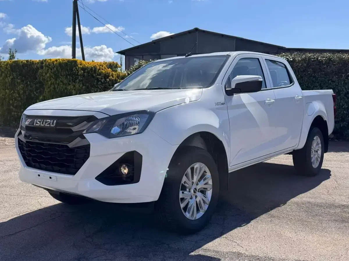 Nuova Isuzu D-Max 163 CV (119 kW) 2026 Splash white Pick-up