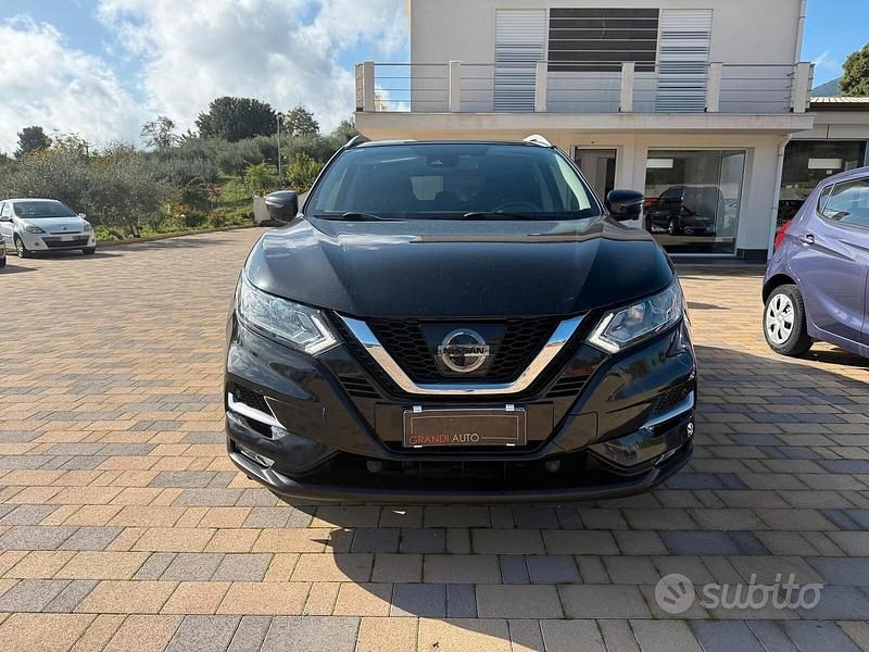 Usata Nissan Qashqai Tekna 130 CV (95 kW) 2018 Nero SUV