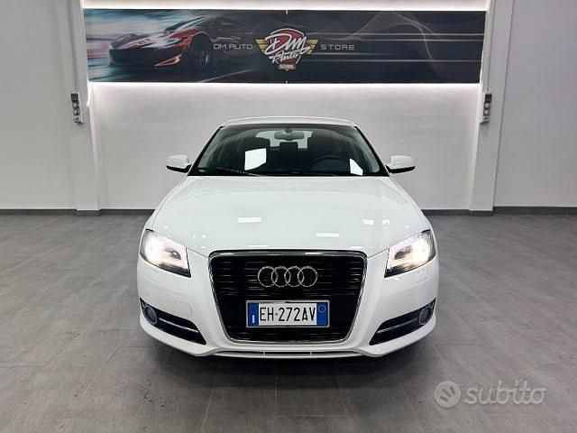Usata Audi A3 Sportback Ambition 105 CV (77 kW) 2011 Bianco Utilitaria