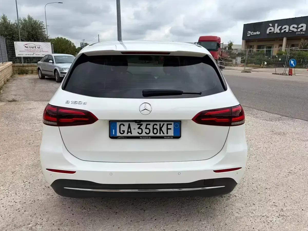 Usata Mercedes B160 95 CV (69 kW) 2020 Bianco Utilitaria