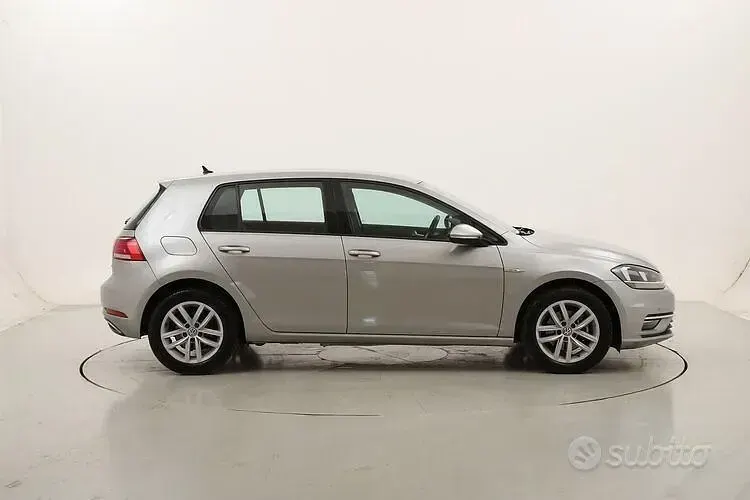 Usata VW Golf VIII 131 CV (96 kW) 2020 Grigio Berlina