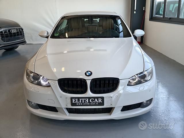 Usata BMW 335 Cabriolet 306 CV (225 kW) 2007 Bianco Cabrio