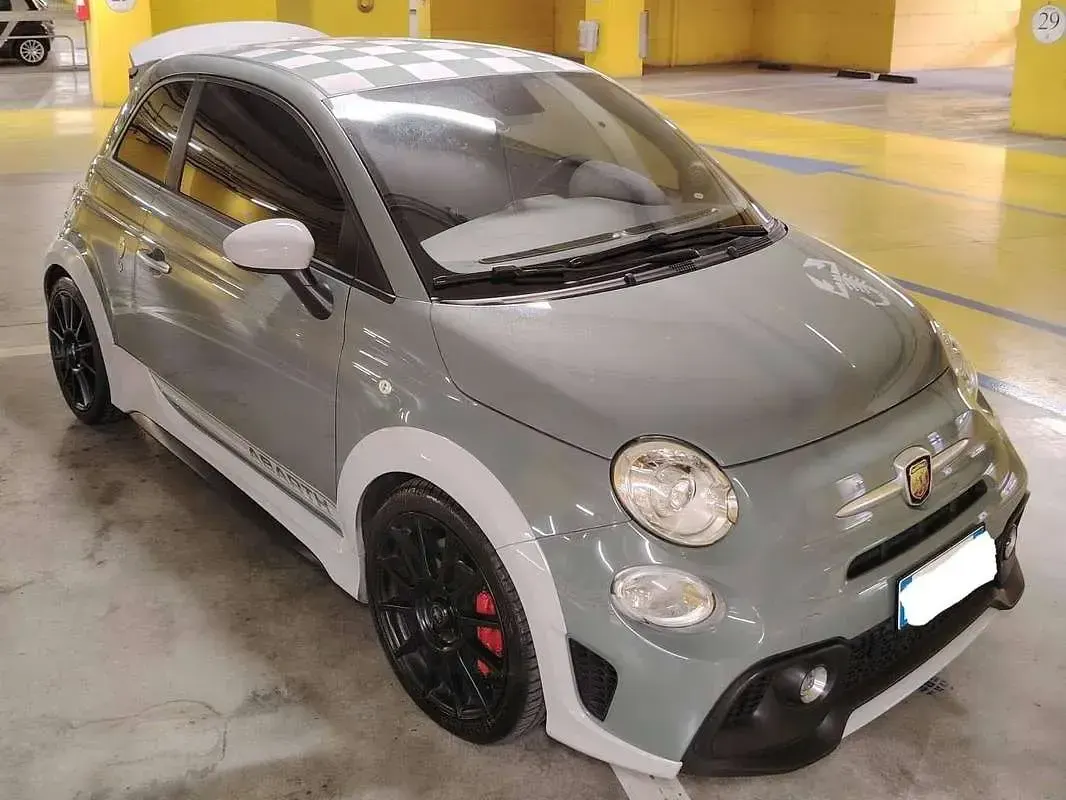 Usata Abarth 695 179 CV (131 kW) 2020 Verde Utilitaria
