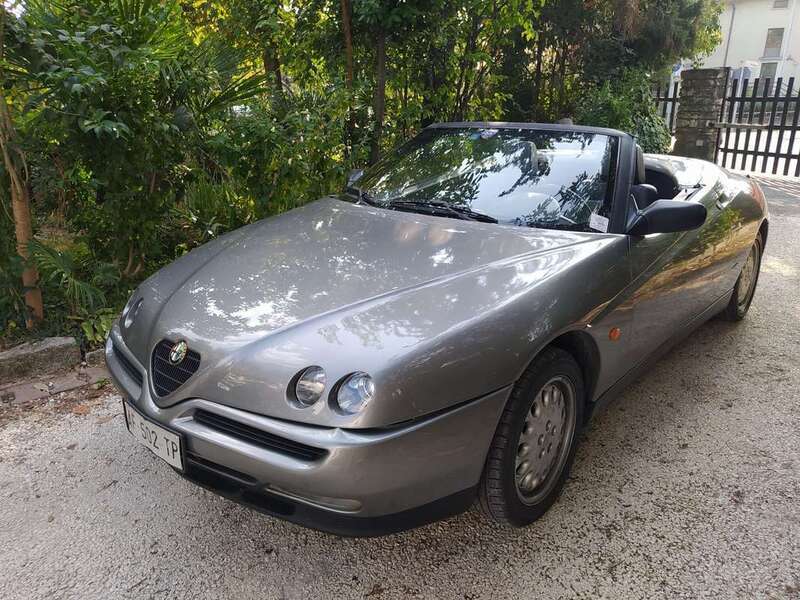 Usato 1996 Alfa Romeo Spider 2.0 Benzin 150 CV (8.700 €)