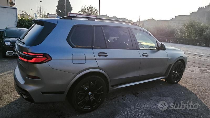 Usata BMW X7 Comfort Edition 340 CV (250 kW) 2023 Grigio SUV
