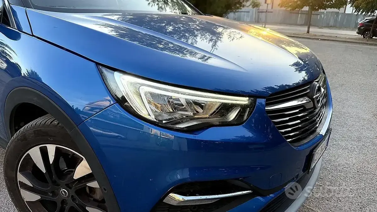 Usata Opel Grandland X Innovation 131 CV (96 kW) 2020 Bluazzurro SUV