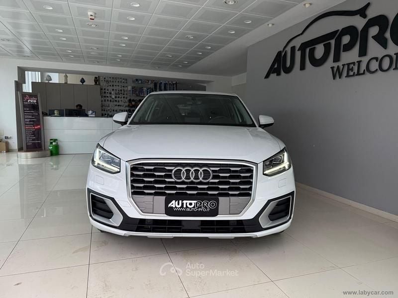 Bianco Usata 2018 Audi Q2 Admired SUV | 17.300 € (Buon prezzo) - Immagine 1/4