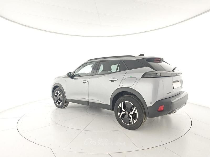 Usata Peugeot 2008 Allure 145 CV (106 kW) 2025 Argento SUV