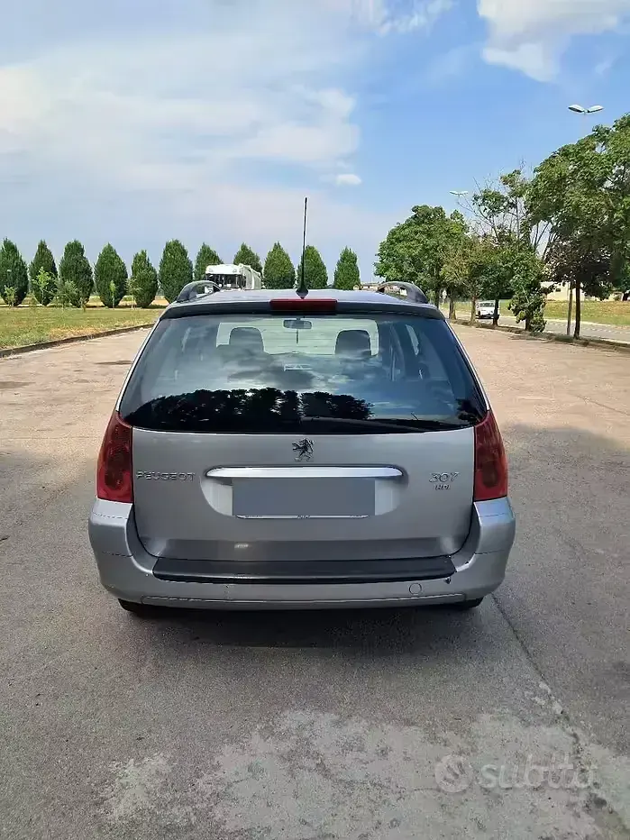 Usata Peugeot 307 90 CV (66 kW) 2004 Grigio Station wagon