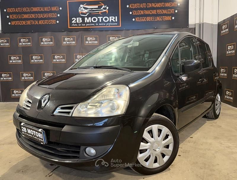 Usata Renault Modus 88 CV (64 kW) 2011 Nero Monovolume