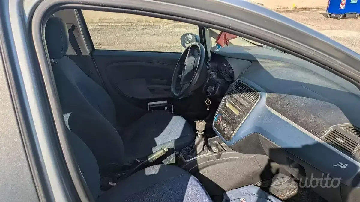 Usata Fiat Grande Punto 65 CV (47 kW) 2007 Grigio Utilitaria