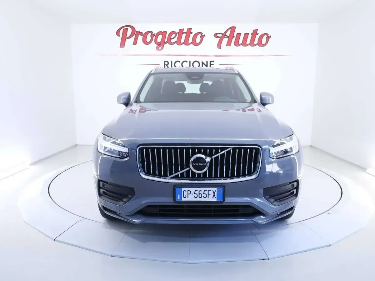 Usata Volvo XC90 Core 235 CV (172 kW) 2023 Thunder grey SUV