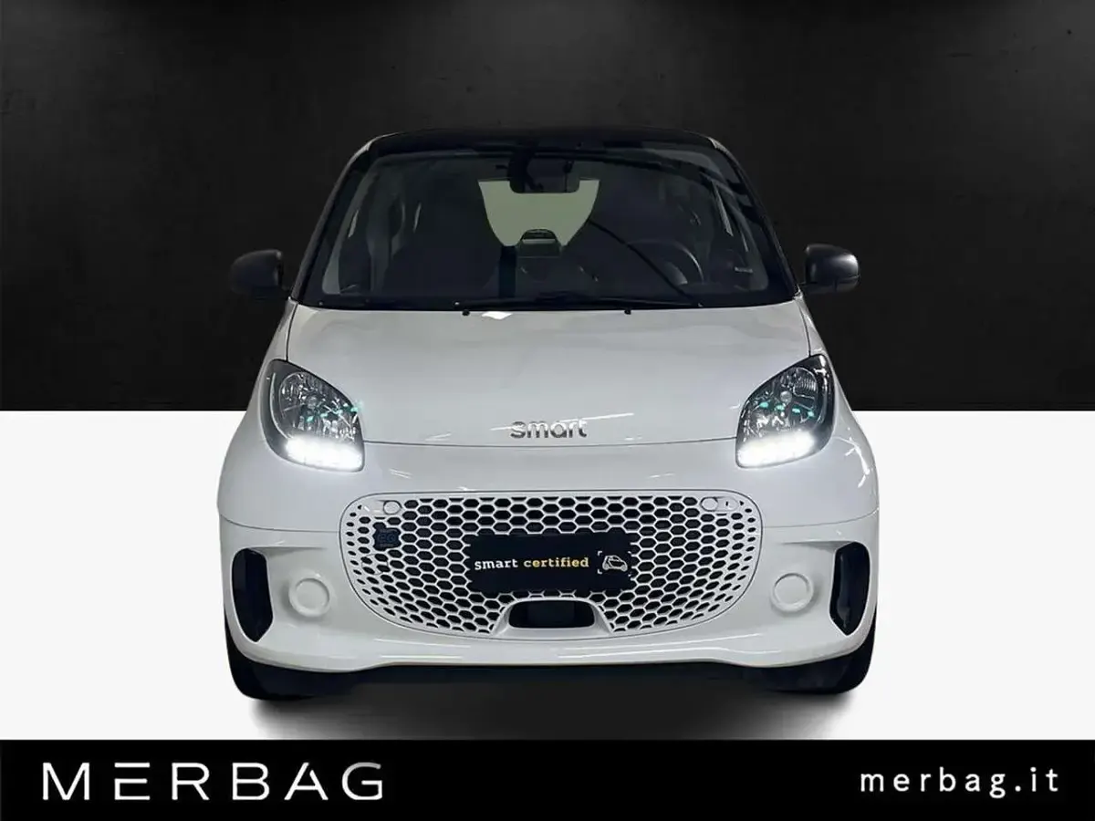 Usata Smart ForTwo Coupé Pure 60 kW (82 CV) 2022 Bianco Utilitaria