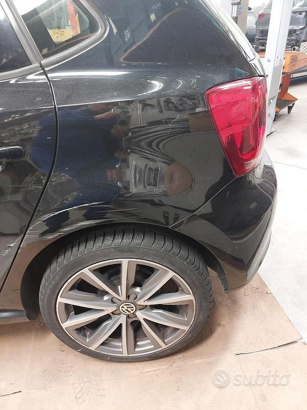 Usata VW Polo Comfortline 70 CV (51 kW) 2011 Utilitaria