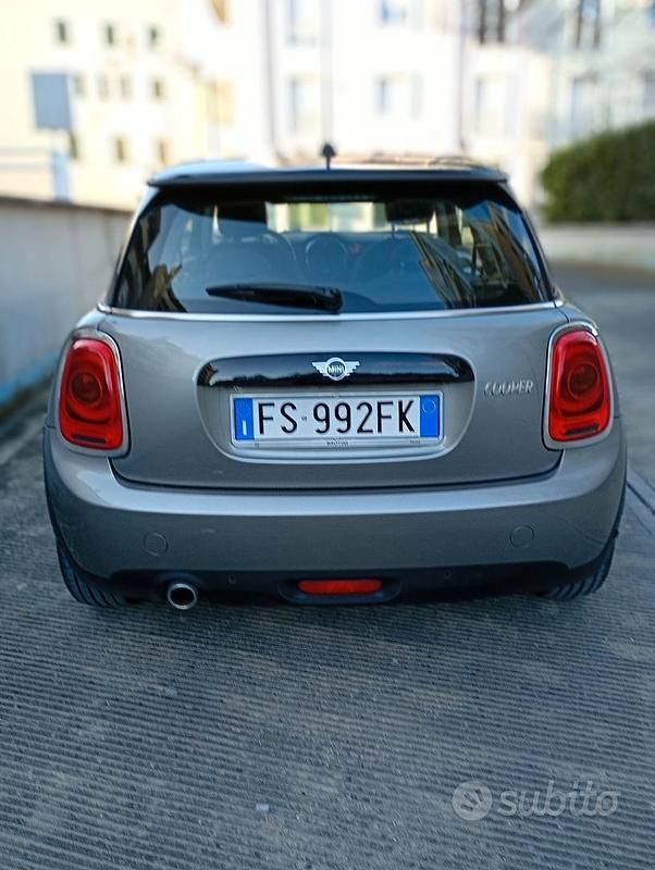 Usata Mini Cooper 136 CV (100 kW) 2018 Grigio Utilitaria