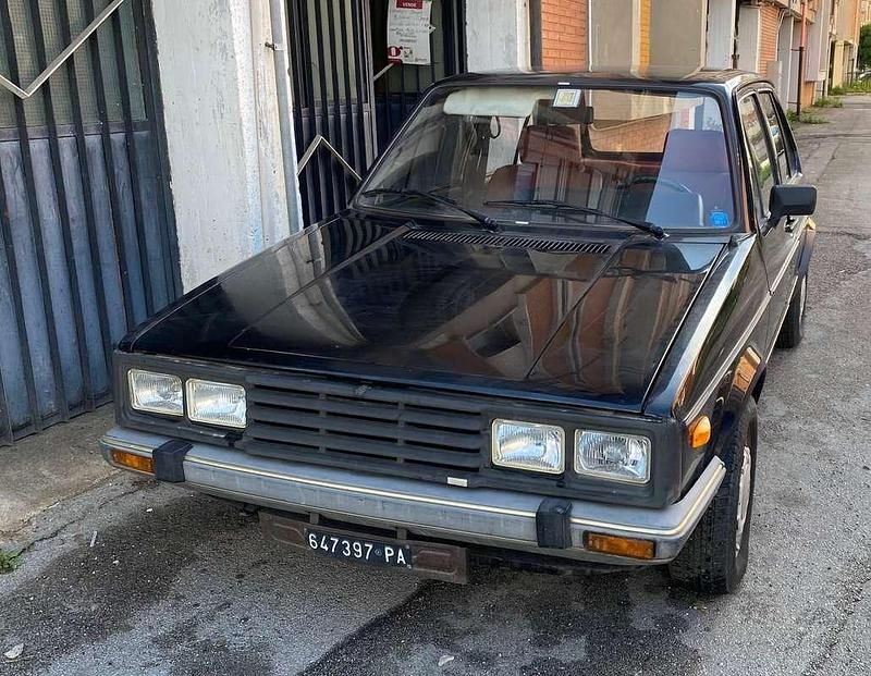 Usata VW Golf I 54 CV (39 kW) 1982 Nero Utilitaria