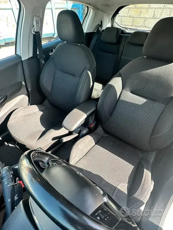 Usata Peugeot 208 Allure 110 CV (80 kW) 2016 Utilitaria