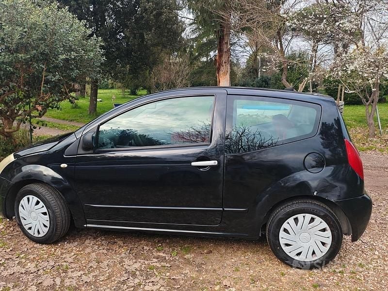 Usata Citroën C2 Elegance 70 CV (51 kW) 2007 Nero Utilitaria