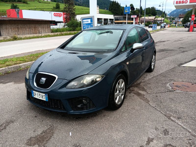 Usata 2008 Seat Leon FR Tre volumi | 2100 € (Ottimo prezzo) - Immagine 1/4