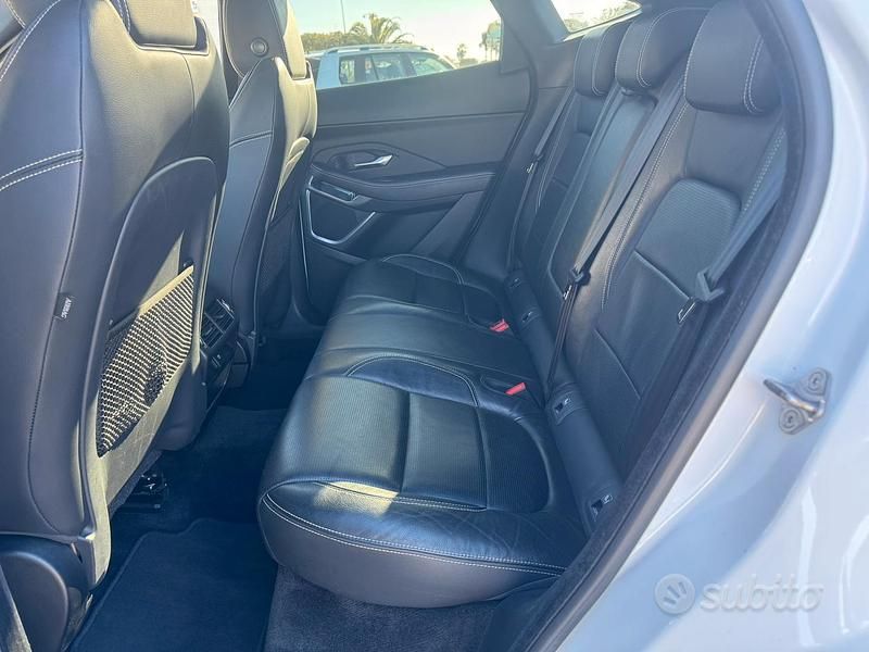 Usata Jaguar E-Pace R-Dynamic 179 CV (131 kW) 2020 Bianco SUV