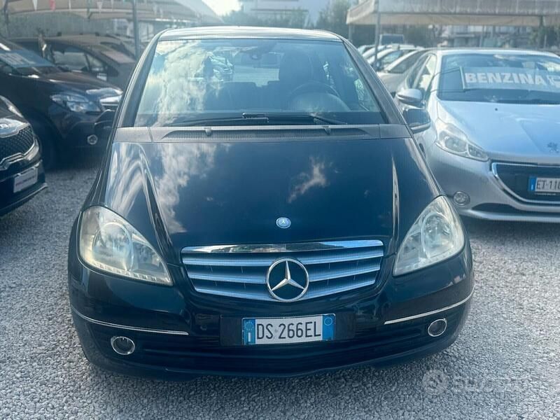 Usata Mercedes A180 110 CV (80 kW) 2008 Nero Berlina