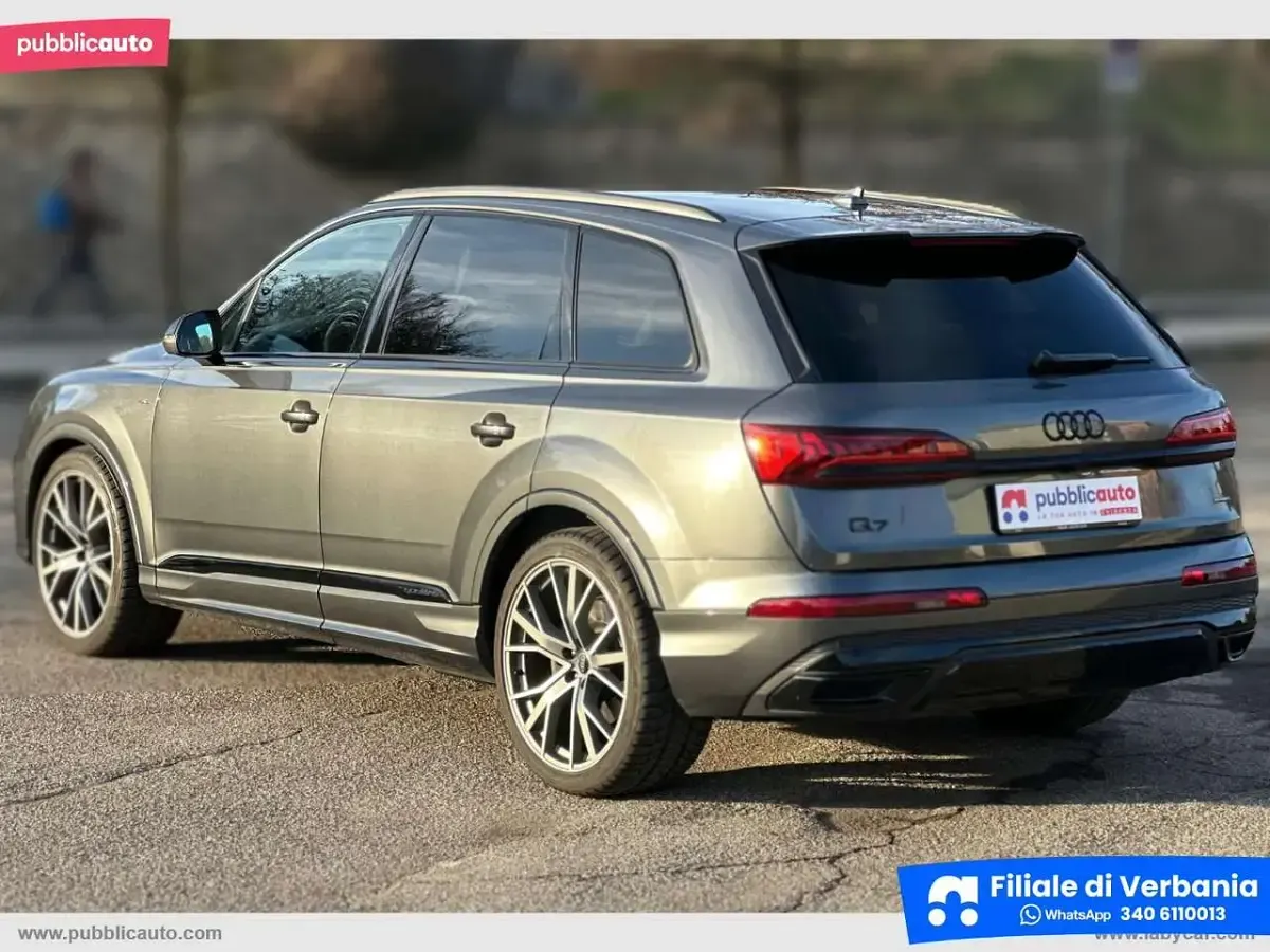 Usata Audi Q7 S-Line 286 CV (210 kW) 2022 Grigio SUV