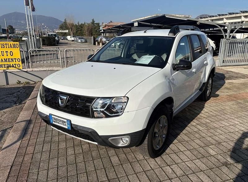 Usata Dacia Duster Black Shadow 109 CV (80 kW) 2017 Bianco SUV