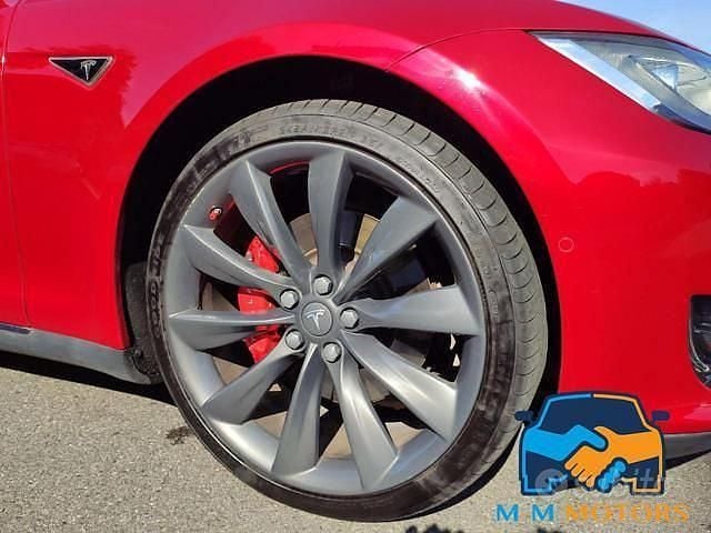 Usata Tesla Model S Performance 278 kW (378 CV) 2015 Rosso Utilitaria