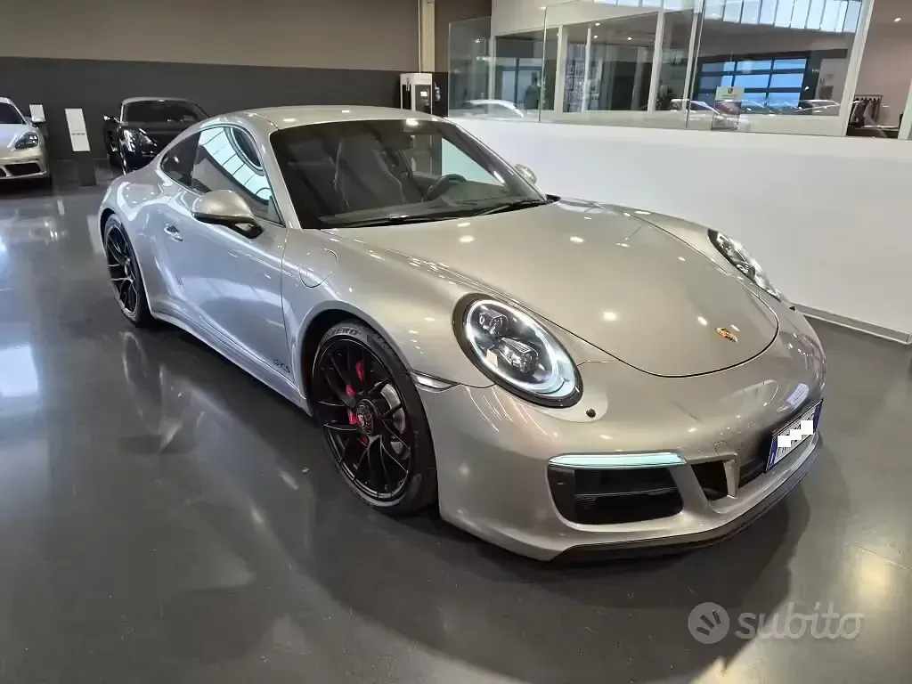 Usata Porsche 911 Carrera 4 GTS 450 CV (330 kW) 2018 Grigio Coupé