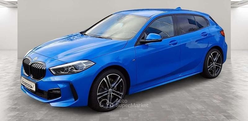 Usata BMW 120 Shadowline 190 CV (139 kW) 2022 Blu/azzurro Utilitaria