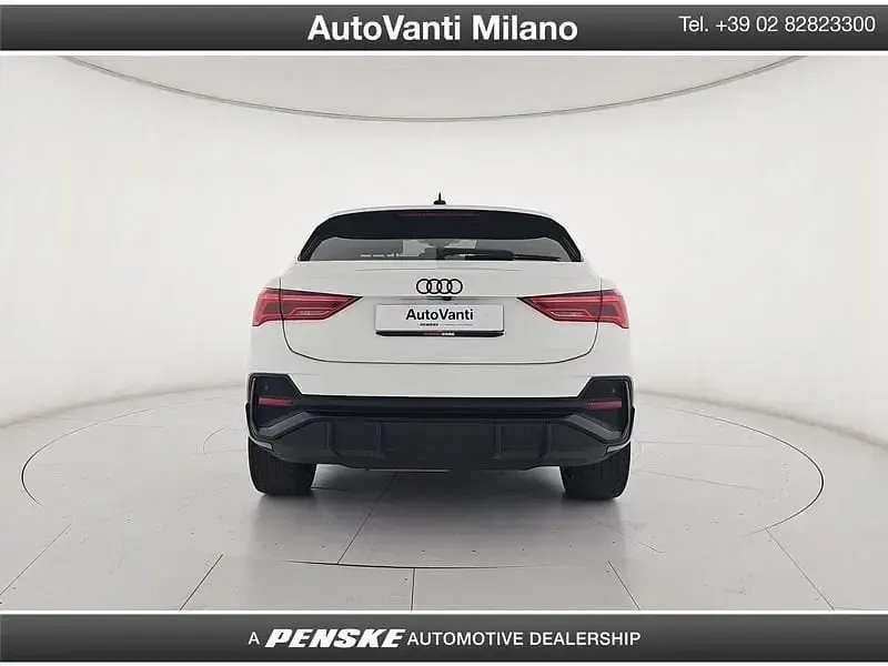 Usata Audi Q3 Sportback S-Line 150 CV (110 kW) 2022 Bianco SUV
