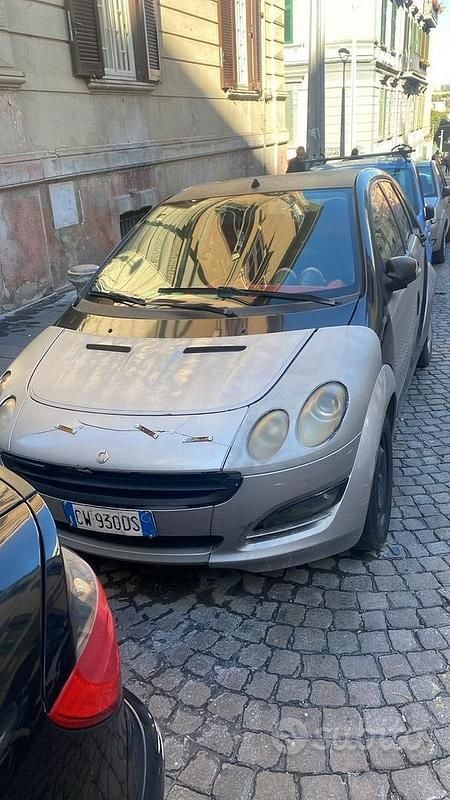 Grigio Usata 2004 Smart ForFour Utilitaria | 500 € - Immagine 1/4