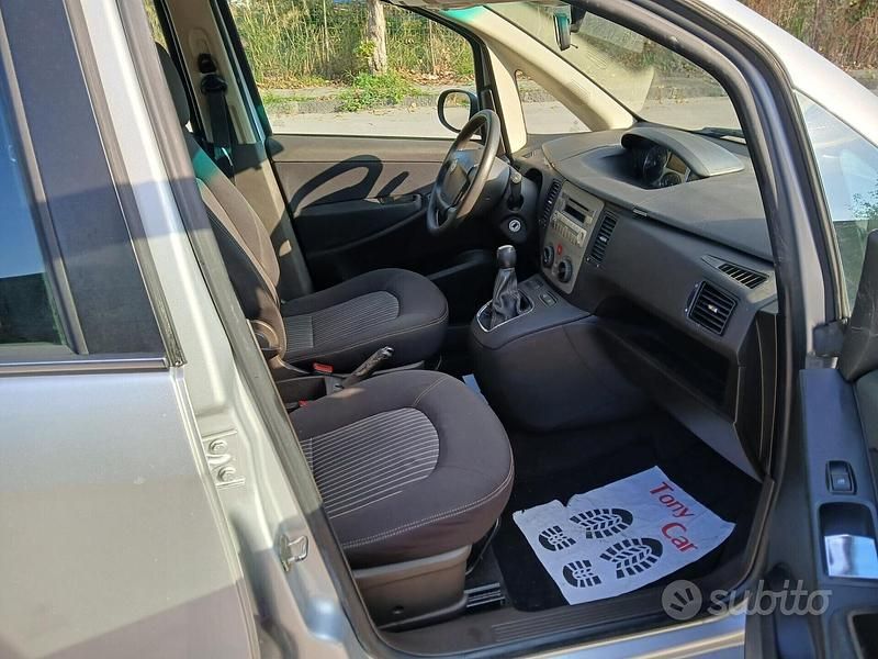 Usata Lancia Musa 95 CV (69 kW) 2011 Nero Monovolume