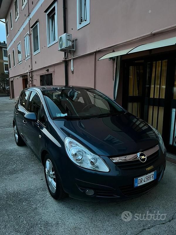 Usata Opel Corsa 90 CV (66 kW) 2008 Utilitaria