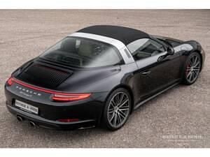 Usata Porsche 911 370 CV (272 kW) 2017 Nero Cabrio