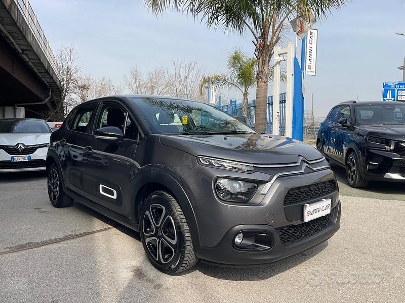 Usata Citroën C3 Shine 101 CV (74 kW) 2022 Grigio Utilitaria